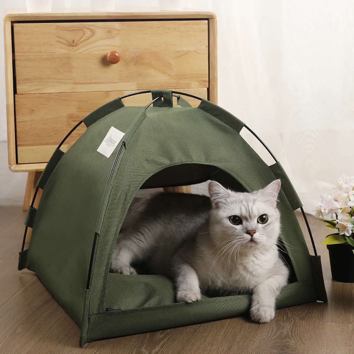 Warm Pet Tent Bed for Cats - onlinemegasale.com Warm Pet Tent Bed for Cats - onlinemegasale.com