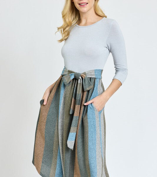 Chic Quarter Sleeve Striped Midi Dress with Stylish Sash