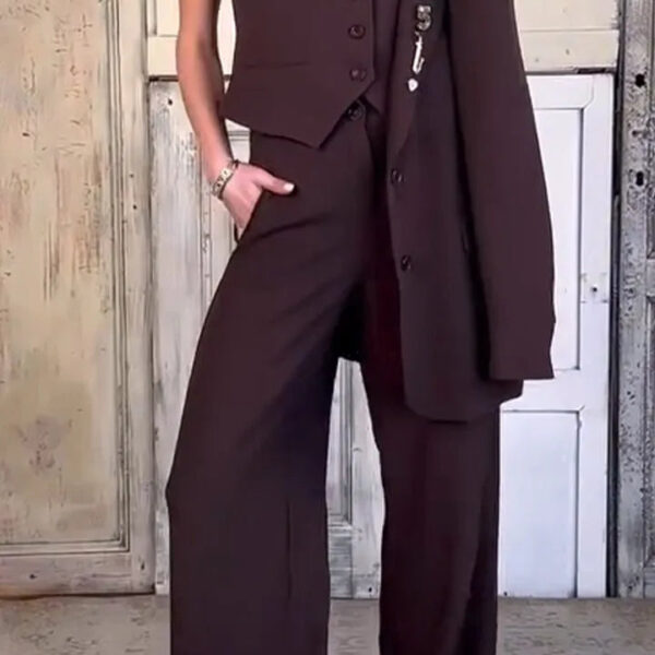 Circe™ - Three-Piece Elegant Suit for Women