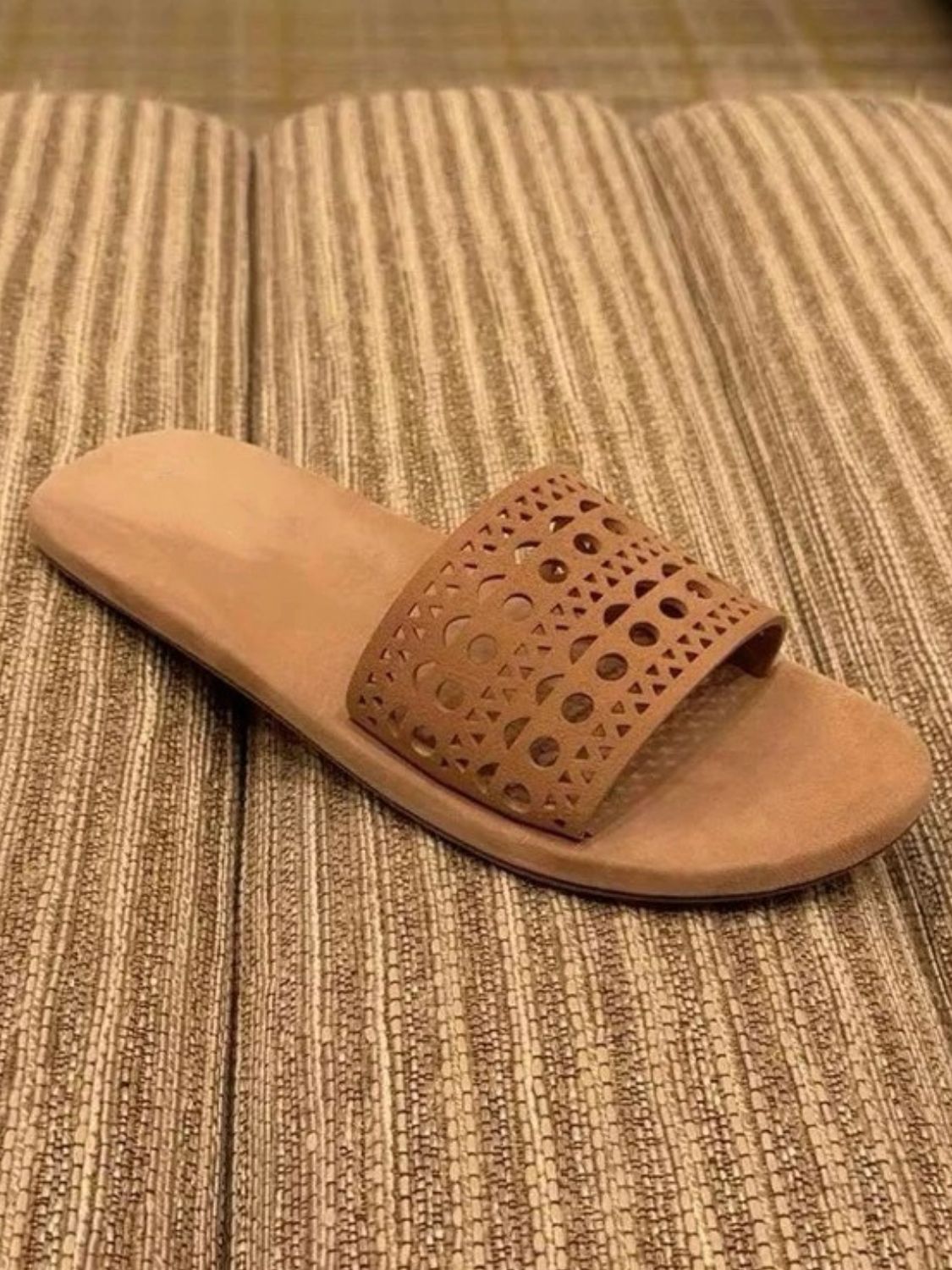 283df8e4-fd9d-451b-8642-b52f08e89b26-Max Open Toe Flats Sandals - onlinemegasale.com