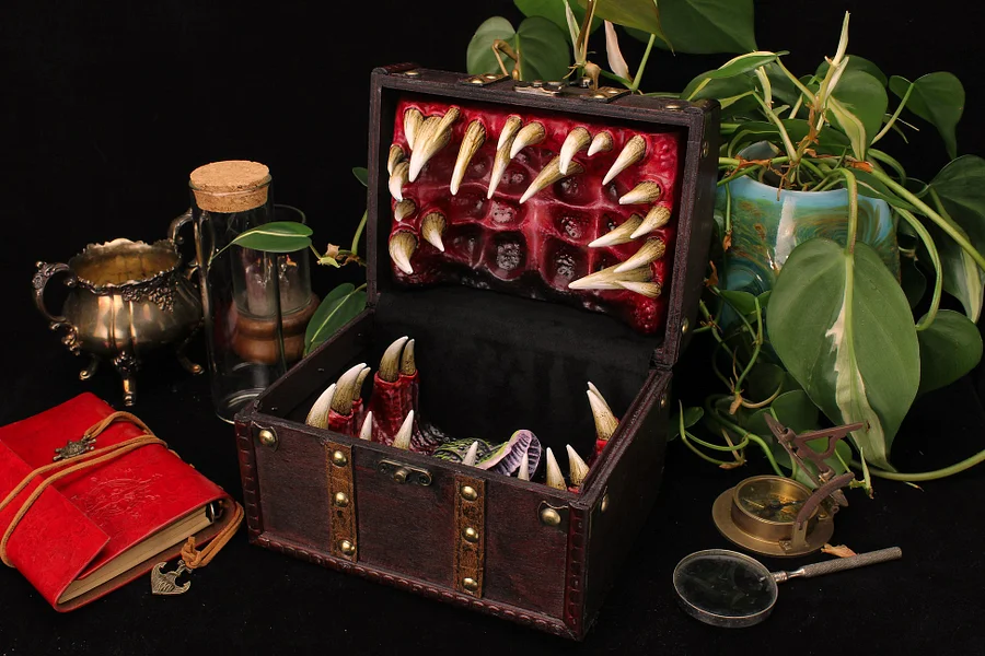 Mimic Chest Lockable Fantasy Dice Box - onlinemegasale.com Mimic Chest Lockable Fantasy Dice Box - onlinemegasale.com