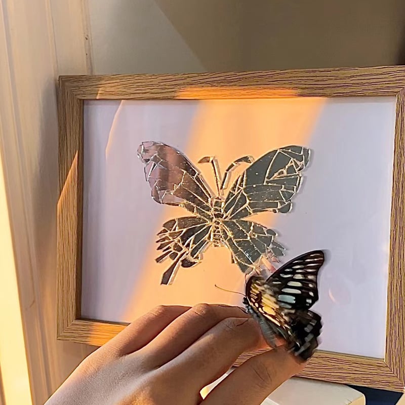 Creative handmade DIY - 🦋Butterfly Broken Mirror Photo Frame - onlinemegasale.com Creative handmade DIY - 🦋Butterfly Broken Mirror Photo Frame - onlinemegasale.com