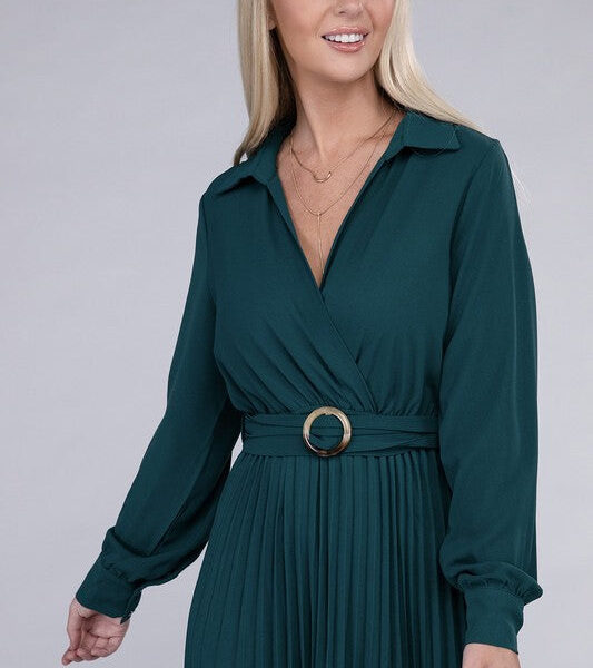 Chic Pleated Maxi Dress with Stylish Belt