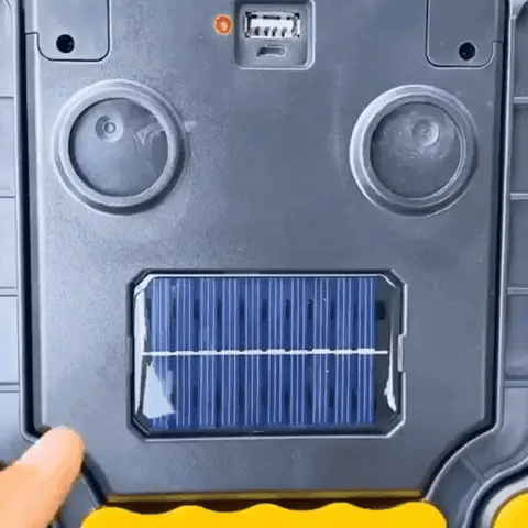 2-IN-1 Solar Emergency Triangle Warning Light at the Roadside - onlinemegasale.com