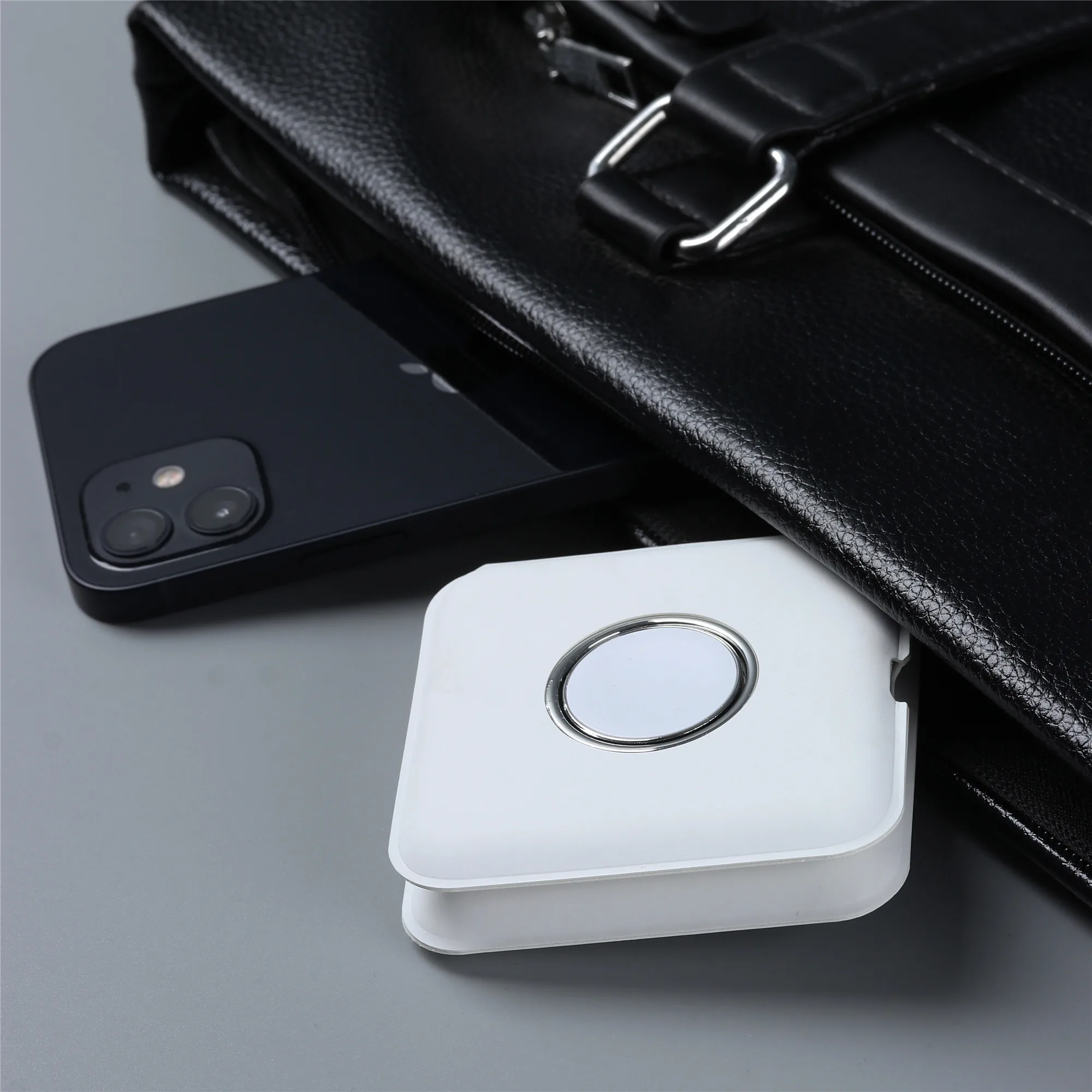 Duo Charger Magnetic Safe Wireless - onlinemegasale.com