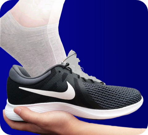 Holding shoes herolaces shoelaces