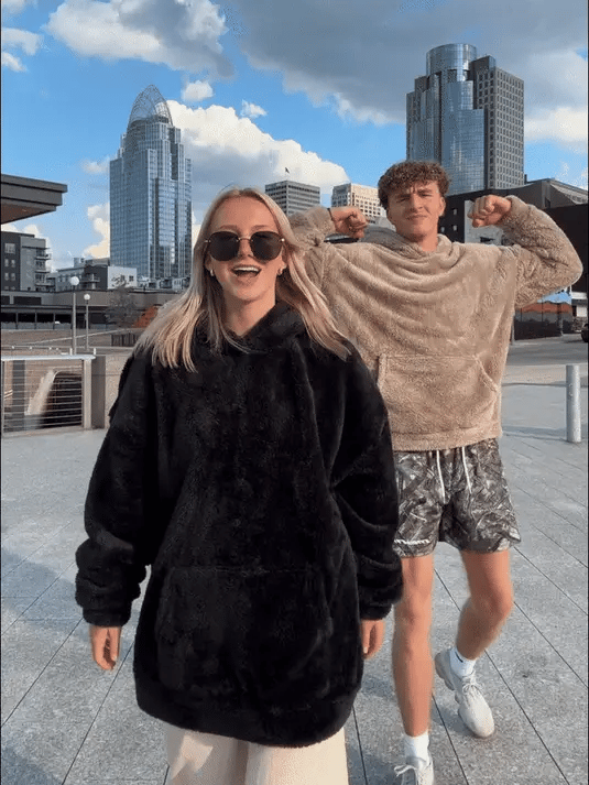 Gaty - Oversized Cloud-like Fleece Hoodie, Unisex. - onlinemegasale.com