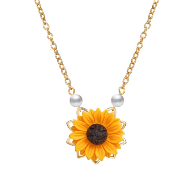 Elegant Sunflower Necklace