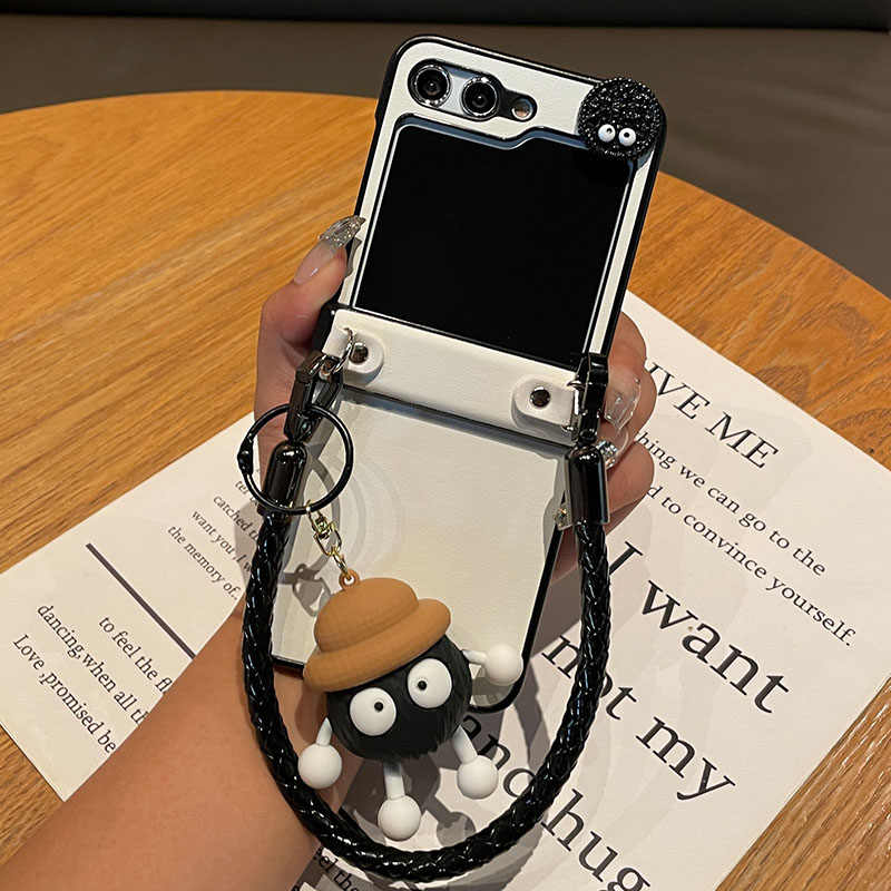 Leather Oreo Design Hand Strap Case for Samsung Z Flip 6/5/4 - onlinemegasale.com Leather Oreo Design Hand Strap Case for Samsung Z Flip 6/5/4 - onlinemegasale.com