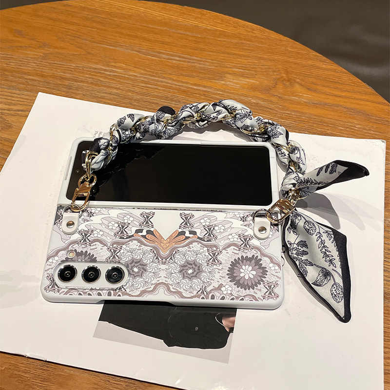 Ultra-Thin Anti-Fall Case with Scarf Pattern for Samsung Z Fold 6/5 - onlinemegasale.com Ultra-Thin Anti-Fall Case with Scarf Pattern for Samsung Z Fold 6/5 - onlinemegasale.com