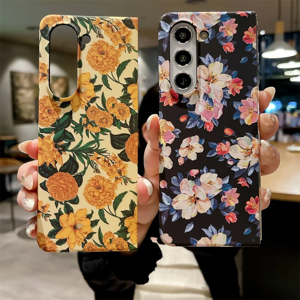 Retro Oil Painting Fragmented Flowers Case For Samsung Galaxy Fold - onlinemegasale.com