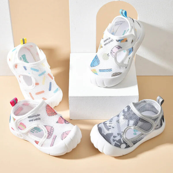 Summer Mesh Breathable Non slip Walking Shoes /Velcro sandals