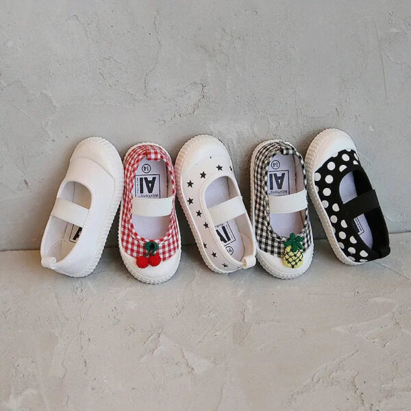 Girl Canvas Shoes: Versatile Kid's Casual Sport Shoe