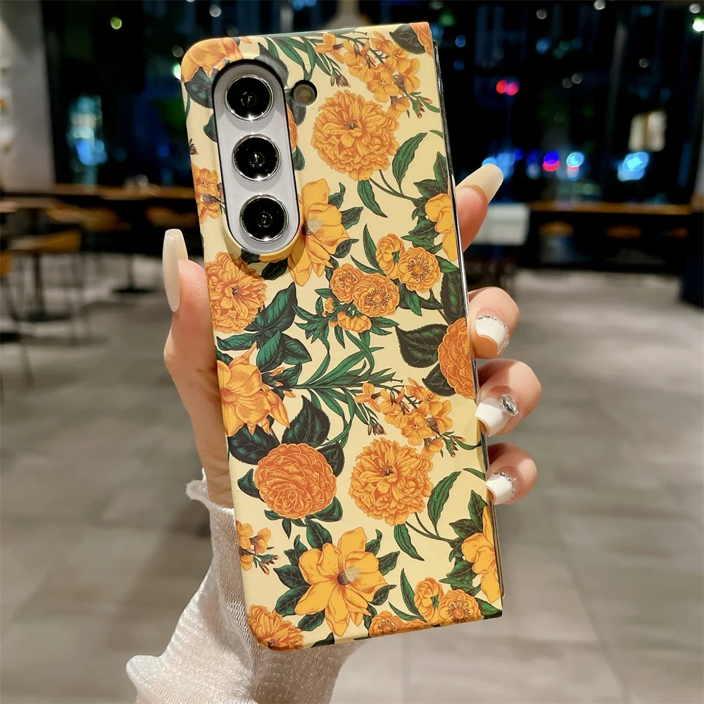 Retro Oil Painting Fragmented Flowers Case For Samsung Galaxy Fold - onlinemegasale.com