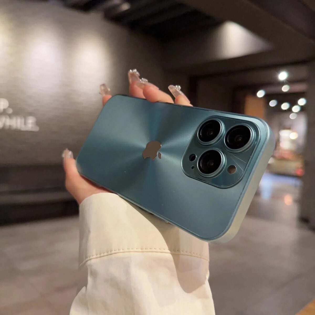 Luxury Gold Metal Case For iPhone - onlinemegasale.com