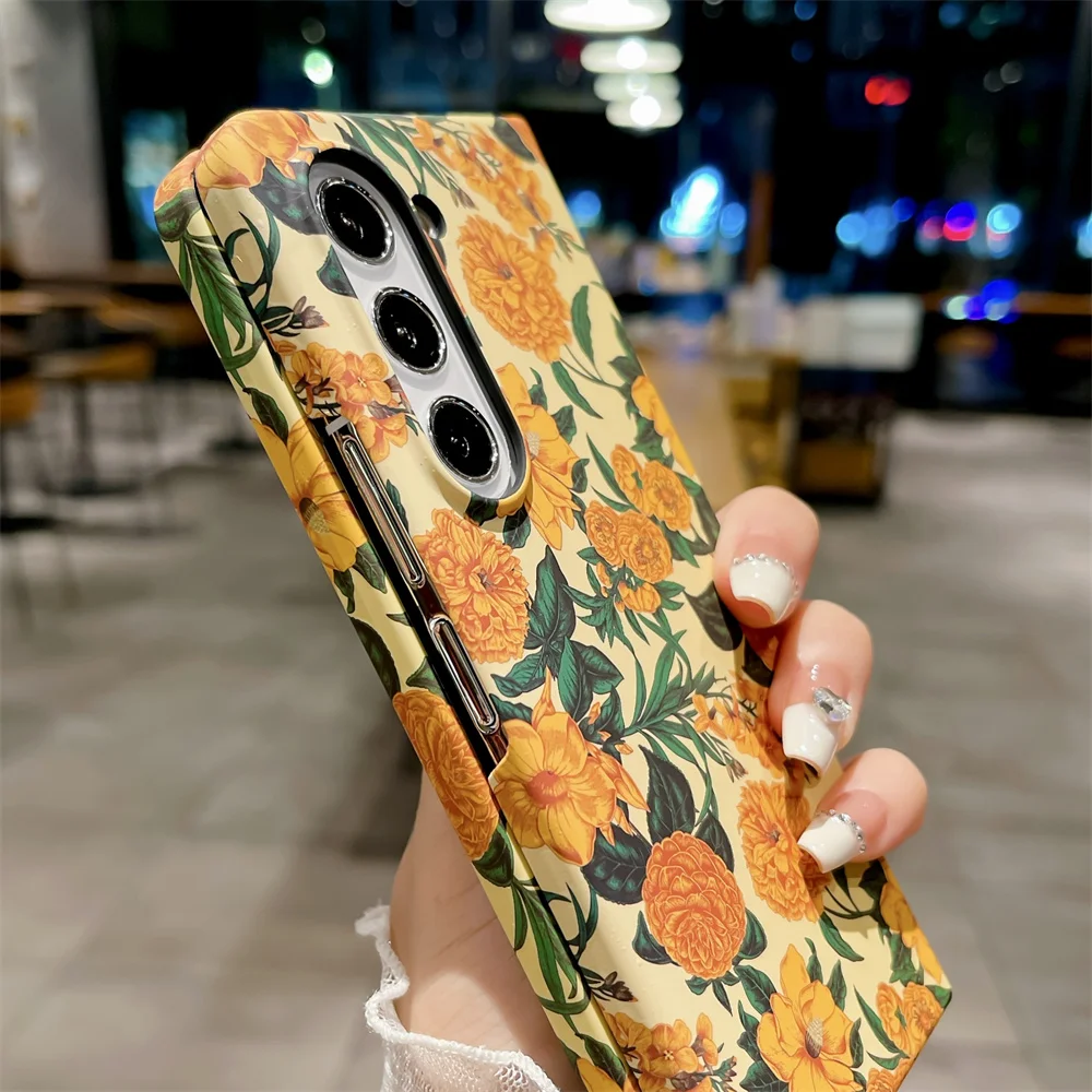 Retro Oil Painting Fragmented Flowers Case For Samsung Galaxy Fold - onlinemegasale.com