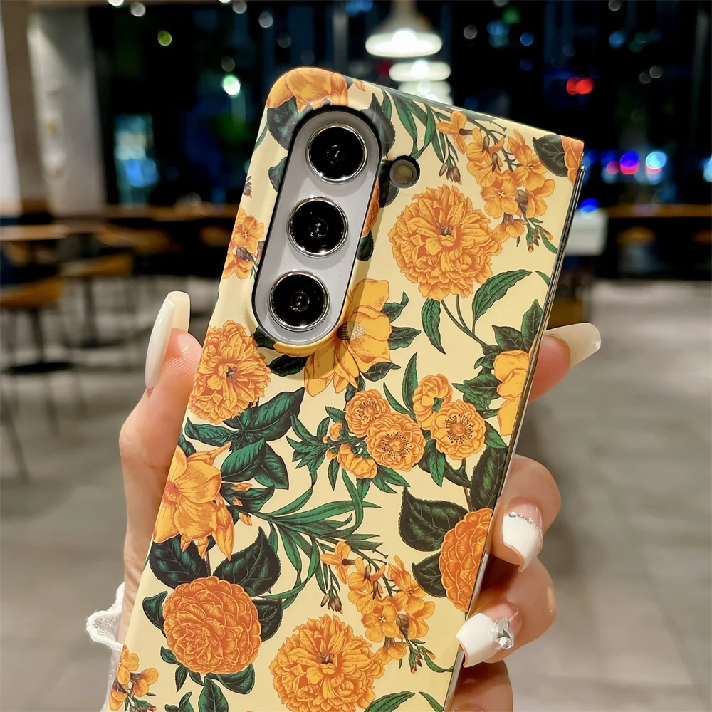 Retro Oil Painting Fragmented Flowers Case For Samsung Galaxy Fold - onlinemegasale.com