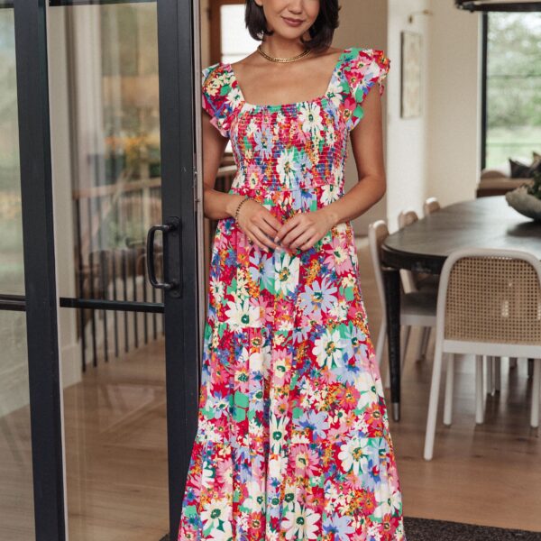 Stunning Floral Maxi Dress for Enchanting Walks