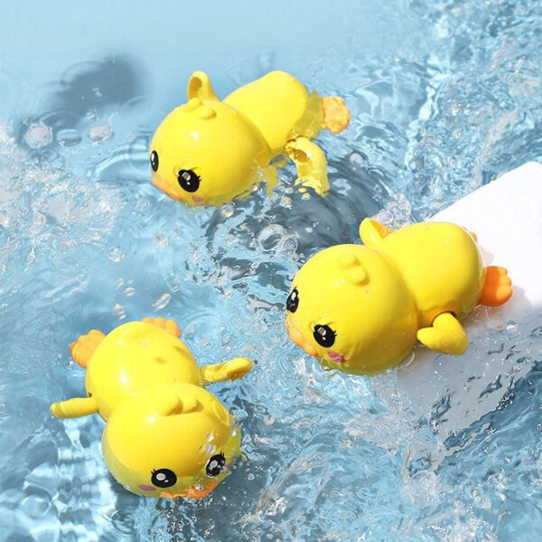 Cute Swimming Duck Toy