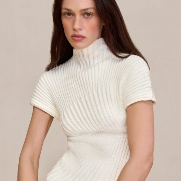 Najwa - Ribbed High Neck Top
