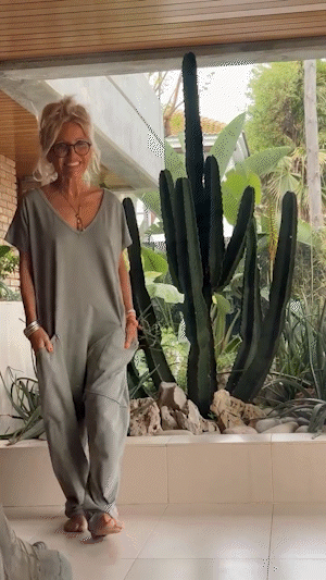 Triana™ - Casual Solid Colour V-Neck Jumpsuit - onlinemegasale.com