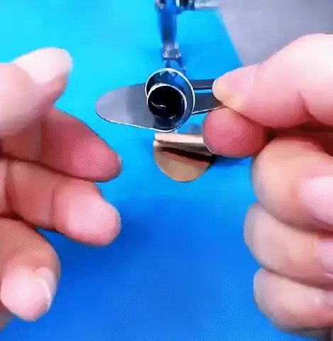 Sewing Rolled Hemmer Foot - onlinemegasale.com