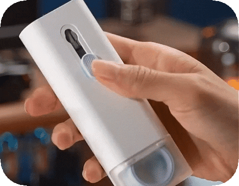 THEGEEKY ™ - The ALL-IN-1 Cleaner Kit - onlinemegasale.com man cleaning keyboard with thegeeky