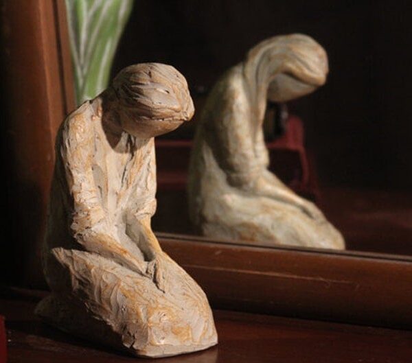🎄Sweet Hour of Prayer, beautiful hand cast inspirational sculpture of woman praying