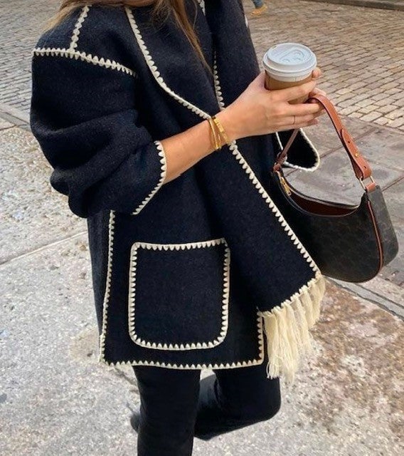 The Perfect Winter Ensemble: Coat And Scarf - onlinemegasale.com