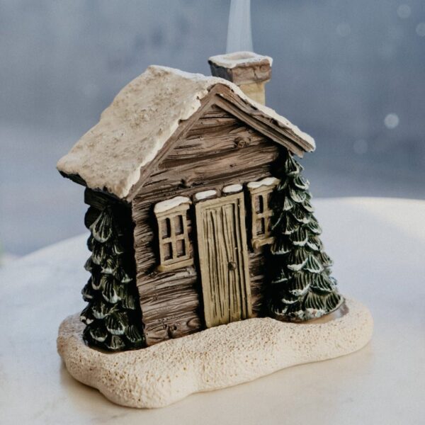 🎄Log Cabin Snowy Winter Incense Cone Burner