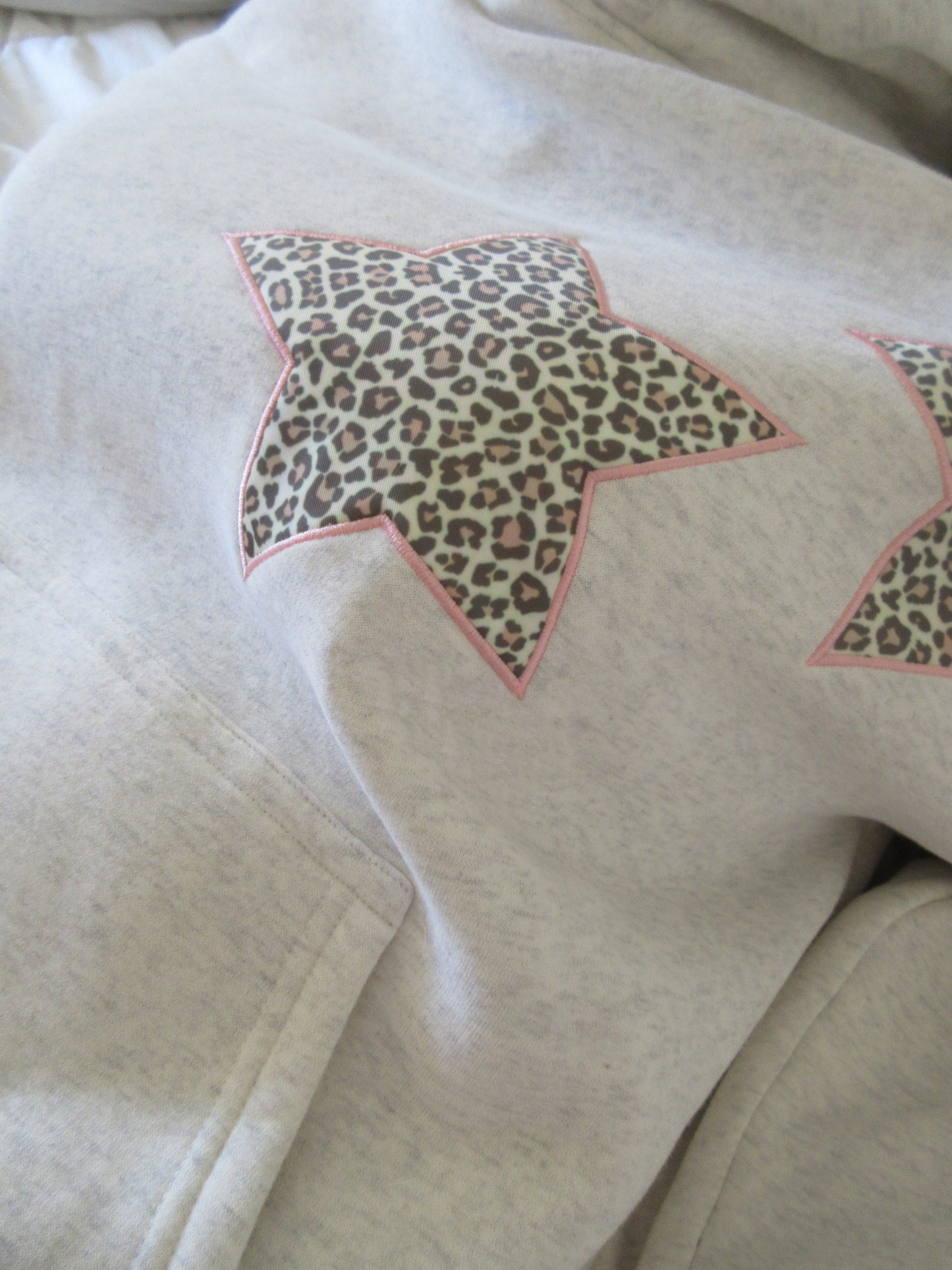 Betty™ - Leopard Star Luxe Hoodie - onlinemegasale.com